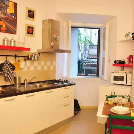 דירה Cardinal - 2 Steps From Vatican & Ottaviano Metro - Secure, Vibrant, Wealthy, Accessibile Area - Warm Multilanguage Guest Care *