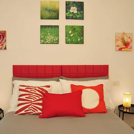 Cardinal Studio - 2 Steps From Vatican & Ottaviano Metro - Secure, Vibrant, Wealthy, Accessibile 