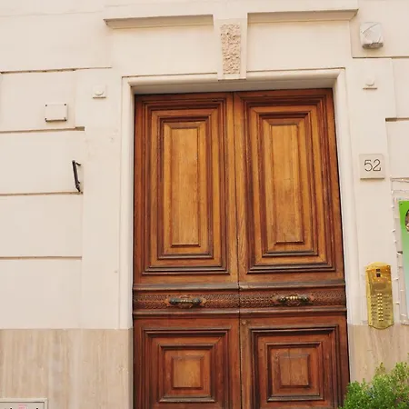 Apartment Cardinal - 2 Steps From Vatican & Ottaviano Metro Rome
